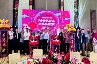 龍行千里 不忘初心 | 景興紙業(yè)全資子公司景興控股（馬）有限公司年會盛典點燃2024化歪！